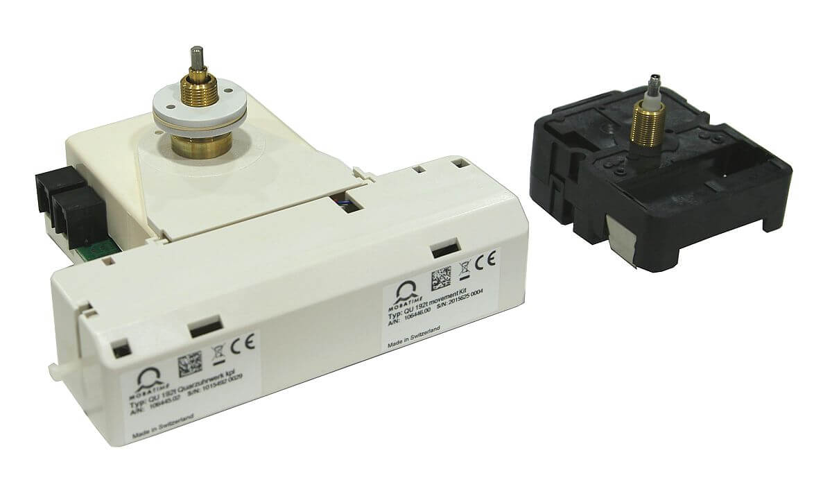 relojes de torre antiguos expuestos